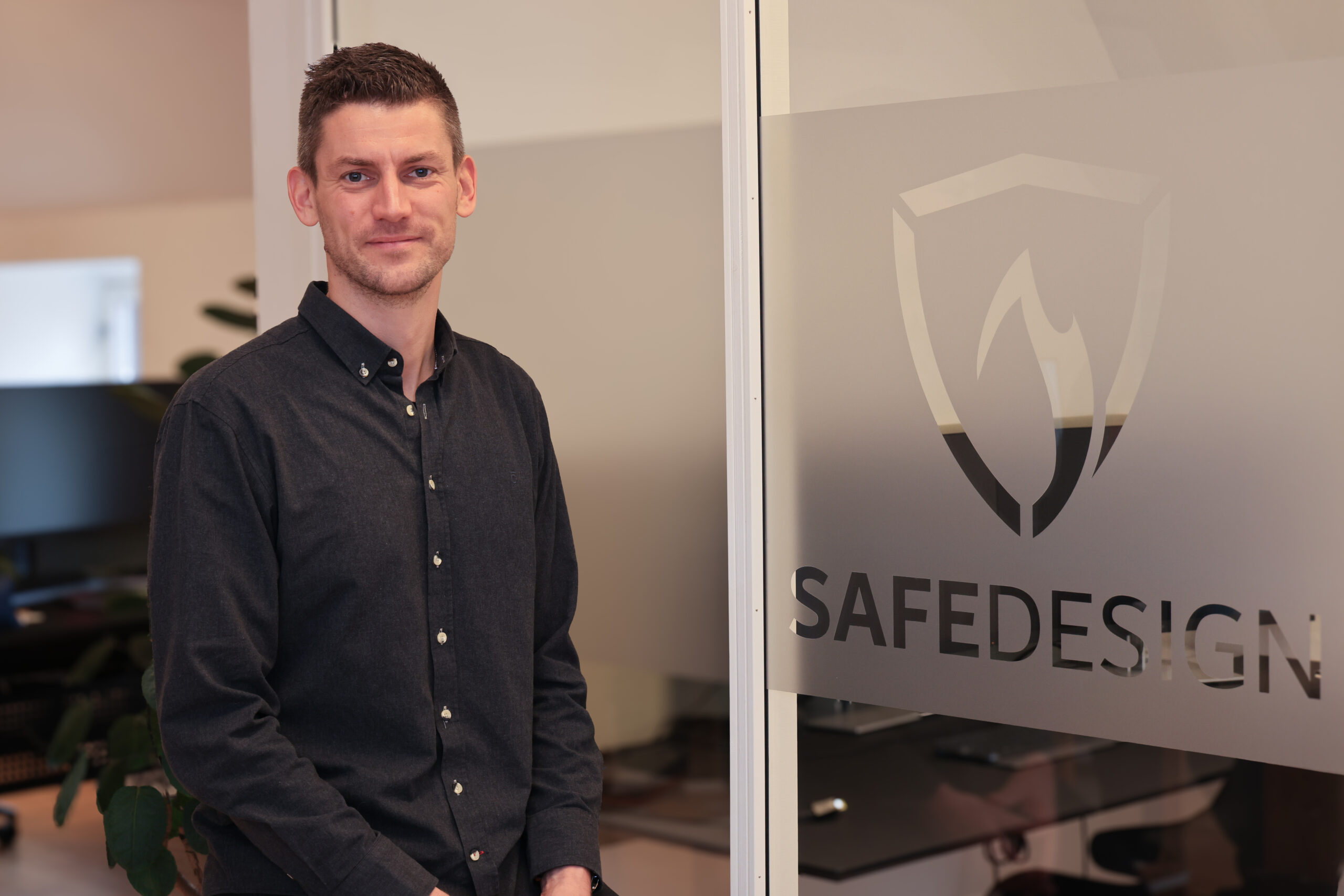 SafeDesign-10 copy